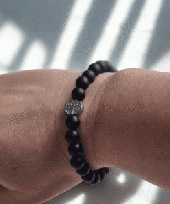 Kralenarmband met levensboom zwart is een uniek cadeau