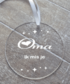 Ronde hanger met de tekst Oma ik mis je